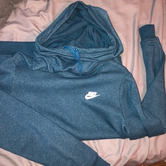 Nike Tops - Nike hoodie